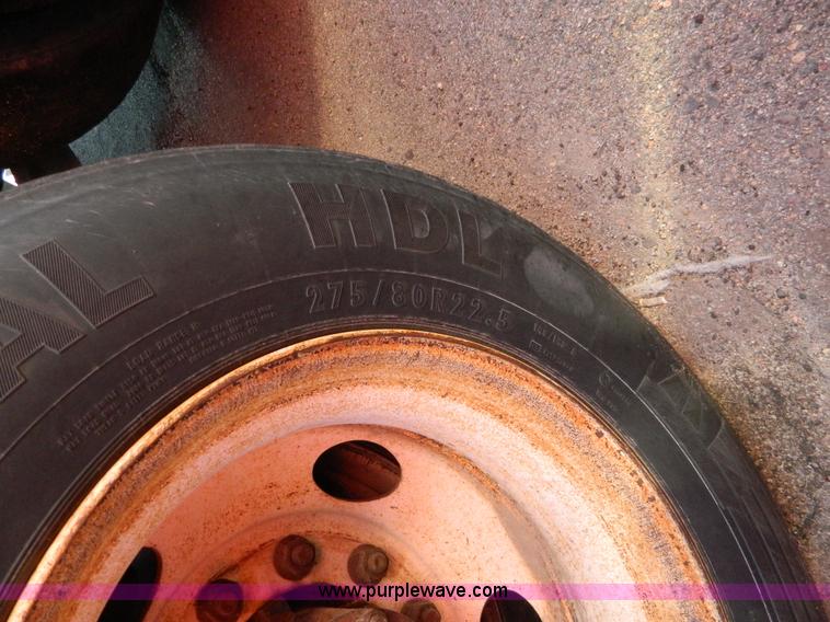 image for item I1374 1999 International 4900 dump truck