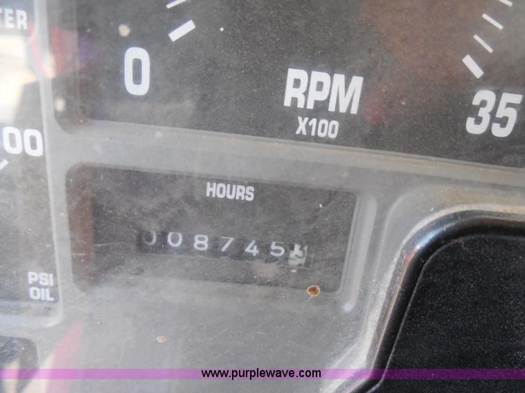 image for item I1377 1999 International 4900 dump truck