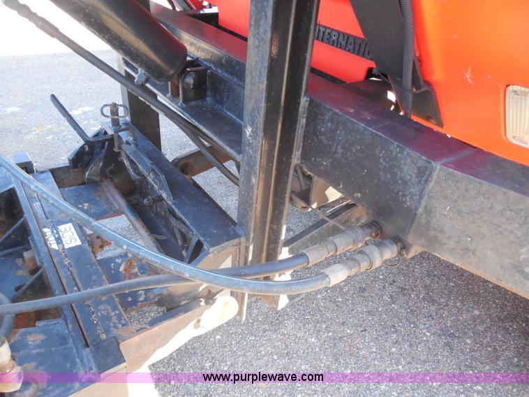 image for item I1377 1999 International 4900 dump truck