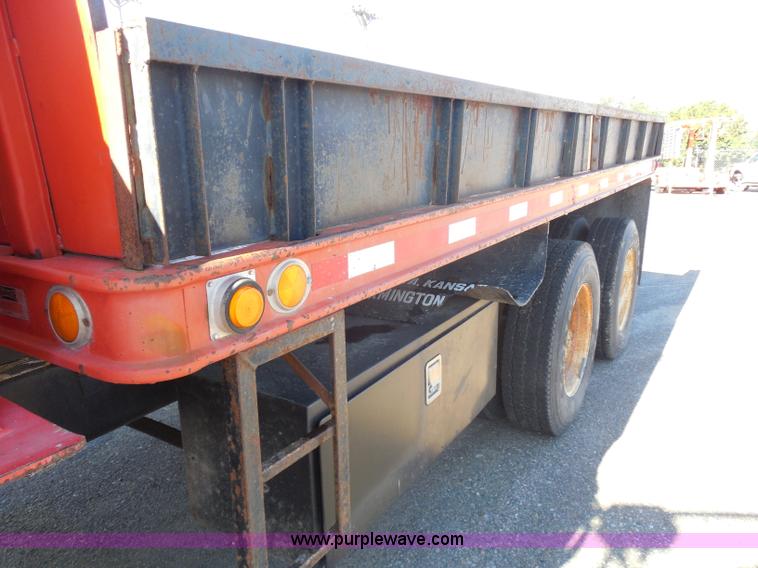 image for item I1378 1994 Ford LNT8000 tilt bed truck