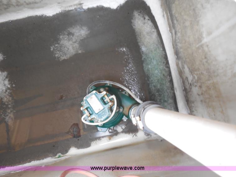 image for item I1391 1998 Varitech Industries SB600 salt brine mixer