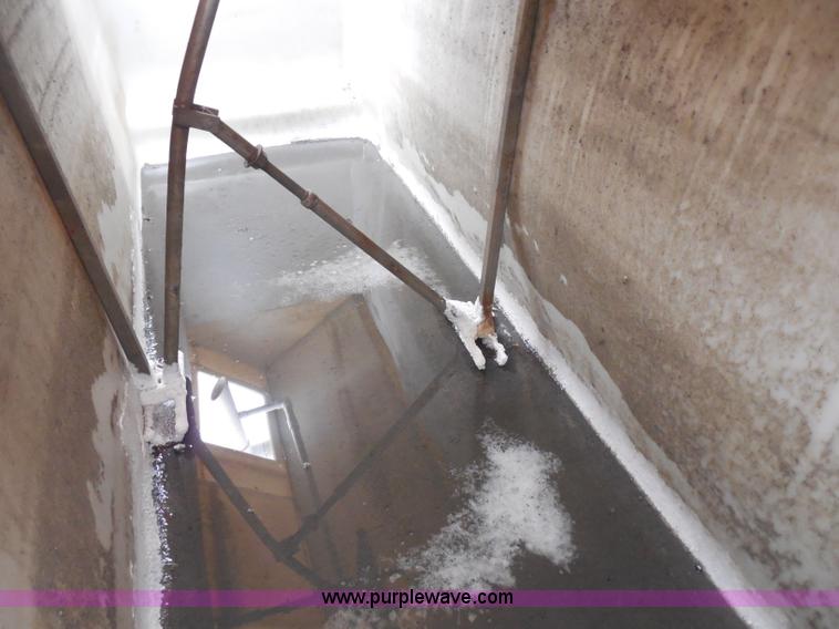 image for item I1391 1998 Varitech Industries SB600 salt brine mixer