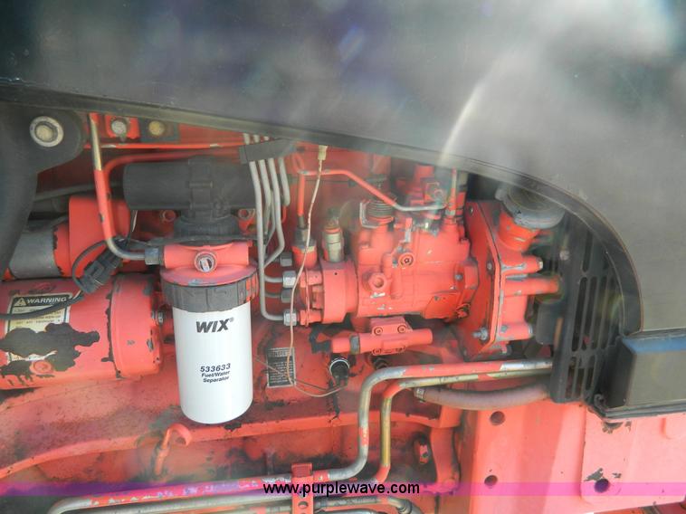 image for item I1396 1999 Ford TS100 tractor