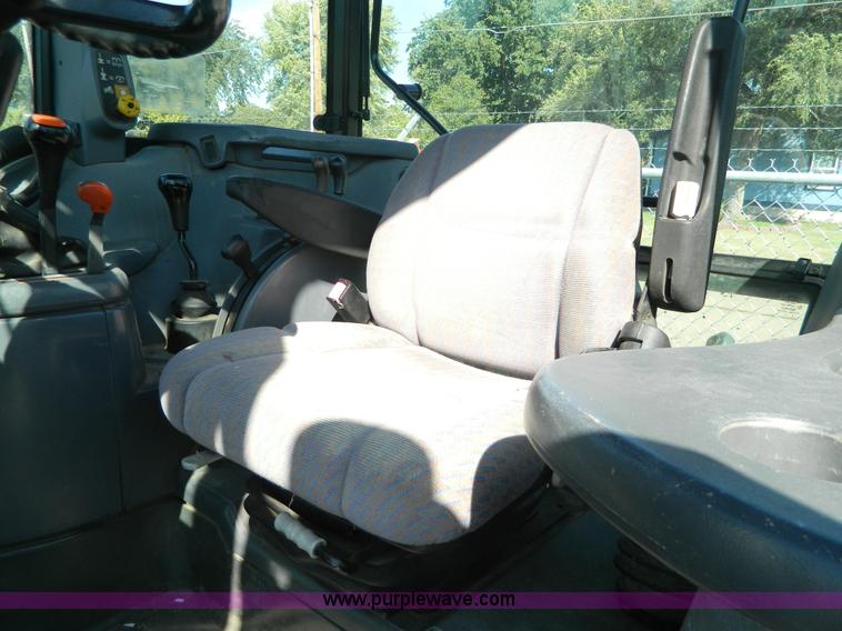 image for item I1396 1999 Ford TS100 tractor