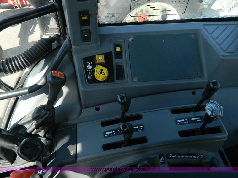 image for item I1397 1997 Ford 6640SL tractor