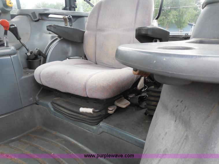 image for item I1398 1999 Ford TS100 tractor