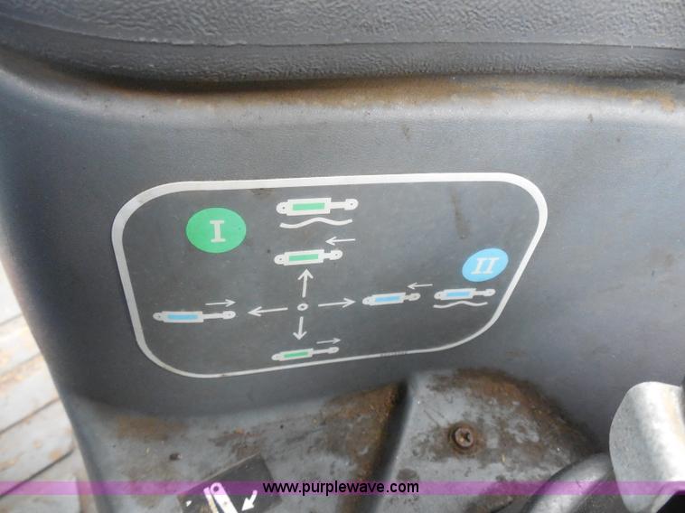 image for item I1398 1999 Ford TS100 tractor