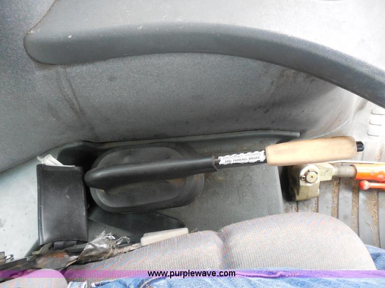 image for item I1398 1999 Ford TS100 tractor