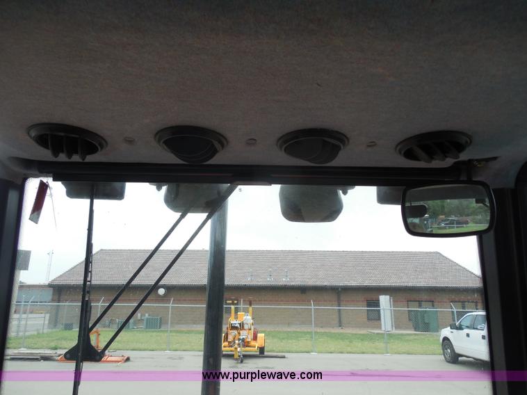 image for item I1398 1999 Ford TS100 tractor