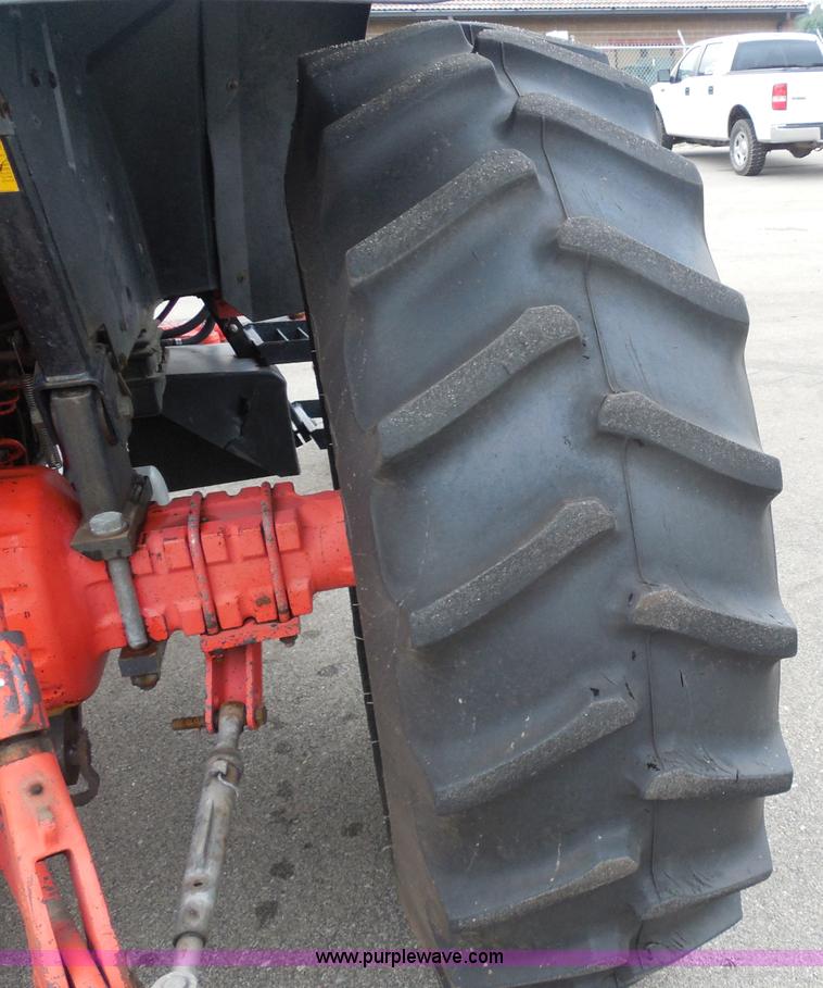 image for item I1398 1999 Ford TS100 tractor