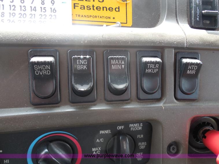 image for item I1411 2002 Sterling LT9500 semi truck