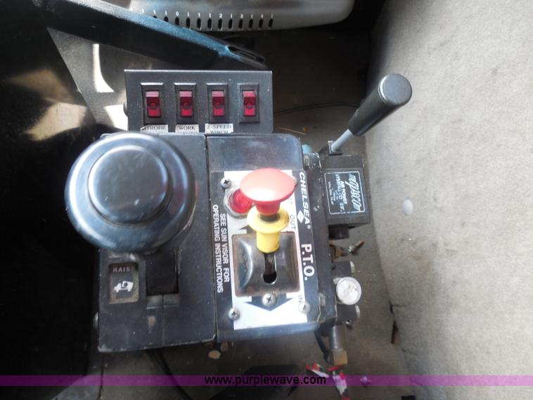 image for item I1411 2002 Sterling LT9500 semi truck