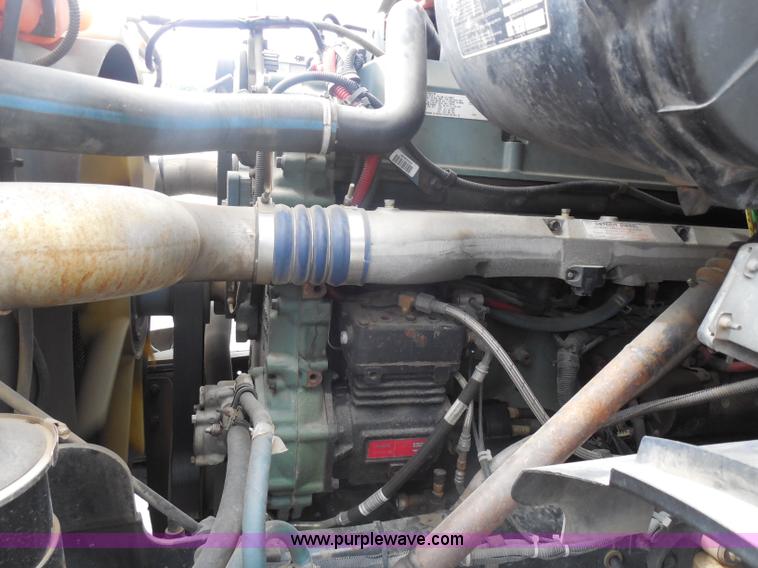 image for item I1411 2002 Sterling LT9500 semi truck