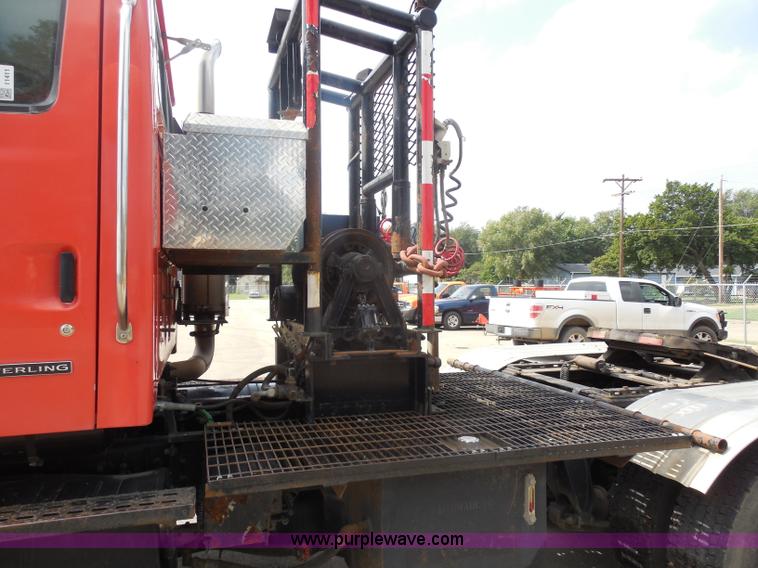 image for item I1411 2002 Sterling LT9500 semi truck