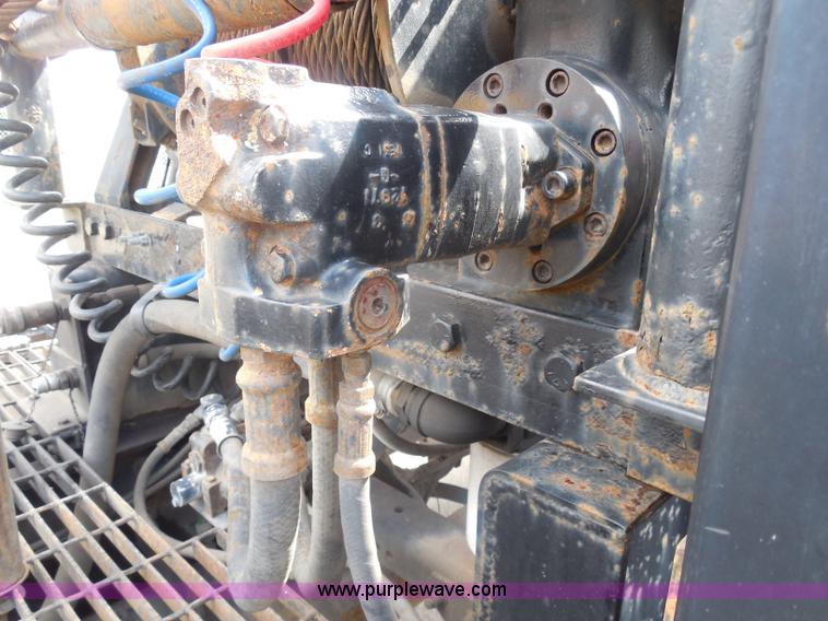 image for item I1411 2002 Sterling LT9500 semi truck