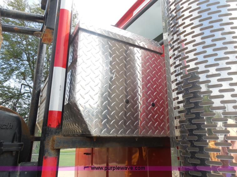 image for item I1411 2002 Sterling LT9500 semi truck