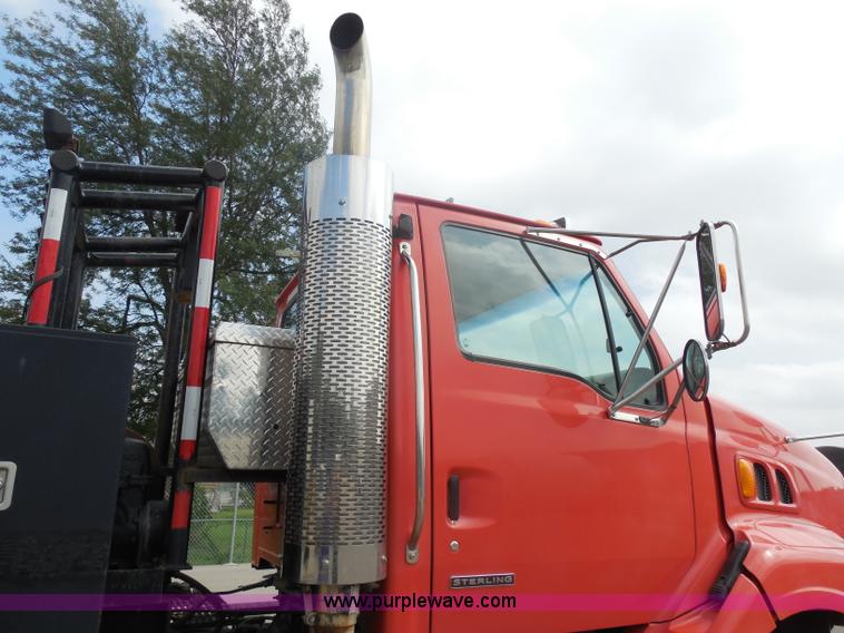 image for item I1411 2002 Sterling LT9500 semi truck