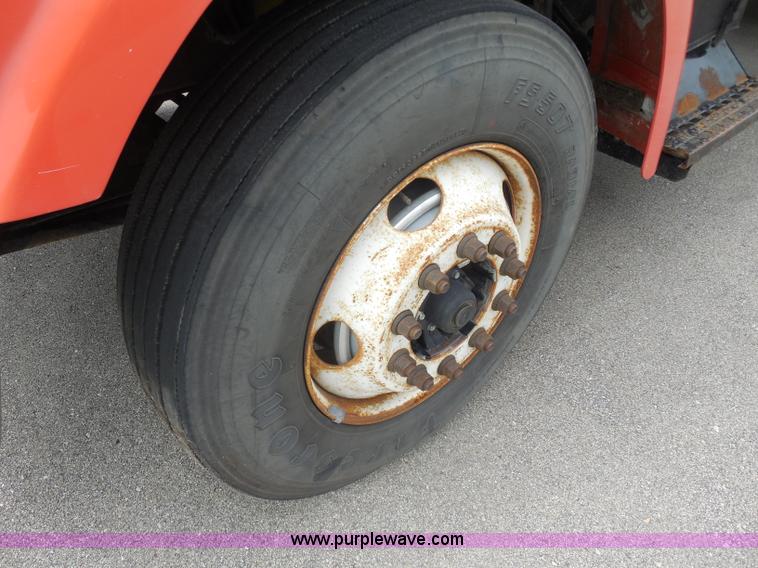 image for item I1411 2002 Sterling LT9500 semi truck