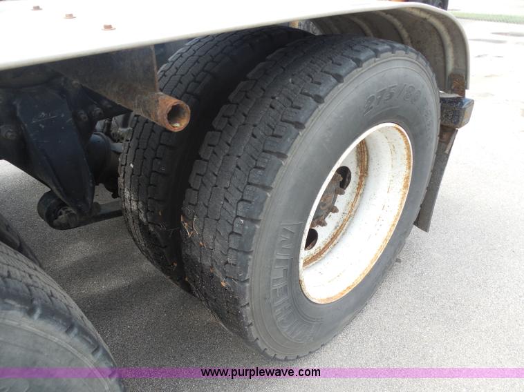 image for item I1411 2002 Sterling LT9500 semi truck