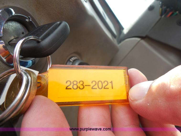 image for item I1411 2002 Sterling LT9500 semi truck