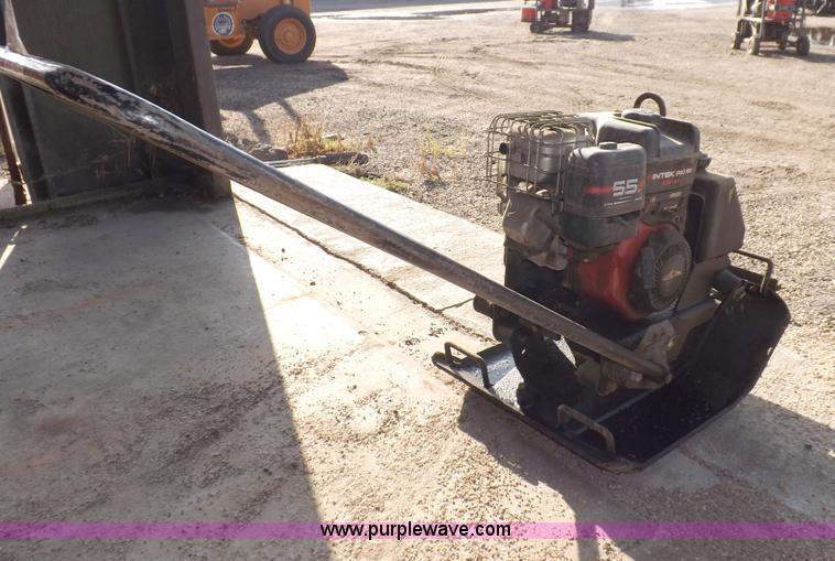 image for item I7518 2001 Stone S38A vibrator plate compactor