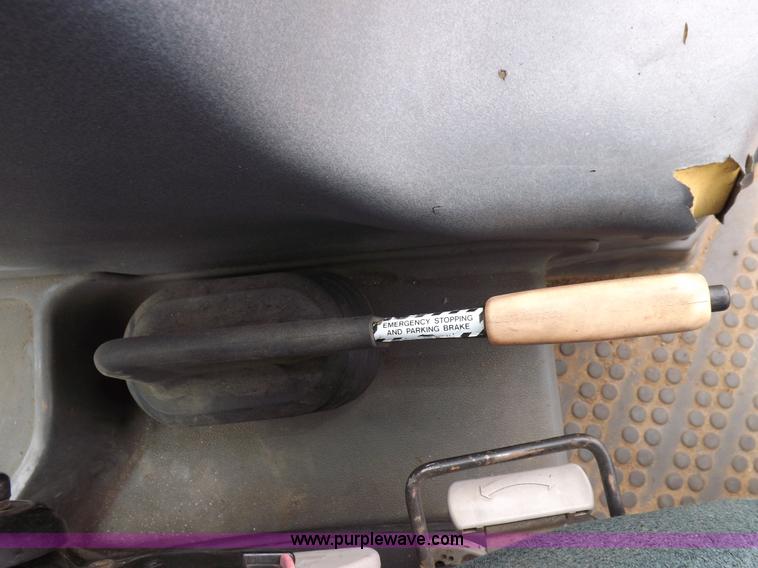 image for item I7525 1998 Ford New Holland 7740SL MFWD tractor