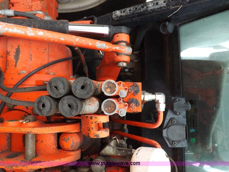 image for item I7525 1998 Ford New Holland 7740SL MFWD tractor