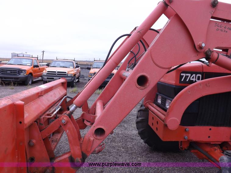 image for item I7525 1998 Ford New Holland 7740SL MFWD tractor