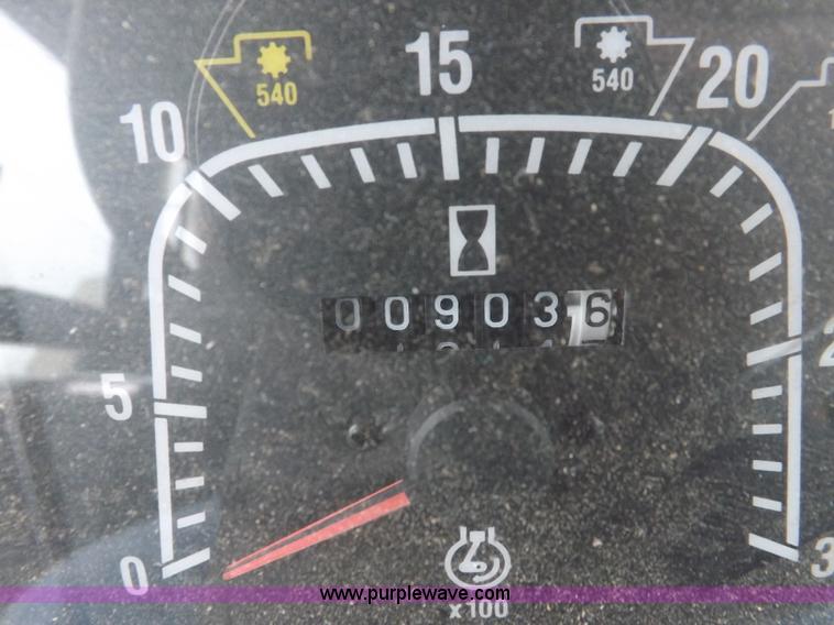 image for item I7526 1997 Ford New Holland 6640SL tractor