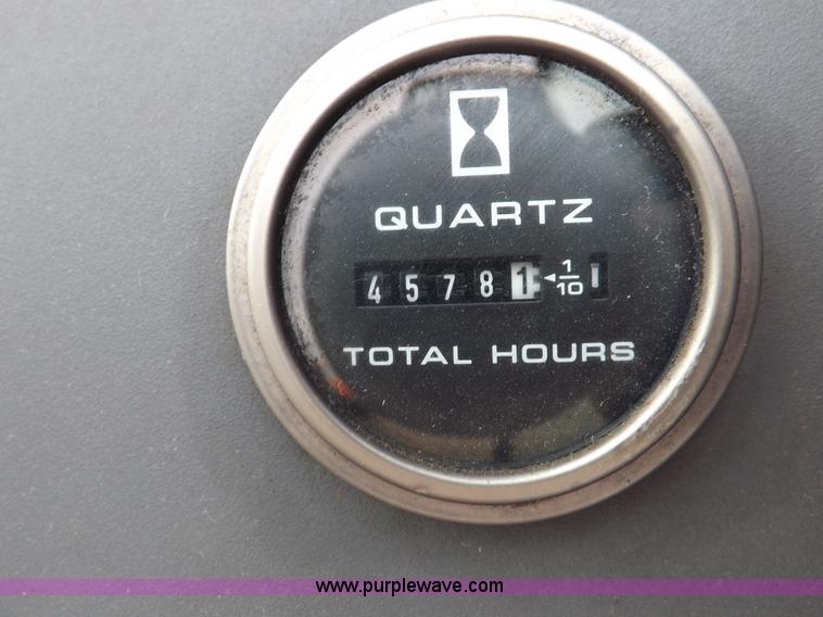 image for item I7526 1997 Ford New Holland 6640SL tractor