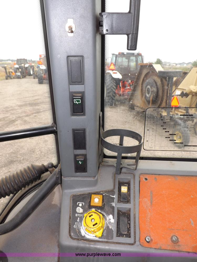 image for item I7526 1997 Ford New Holland 6640SL tractor