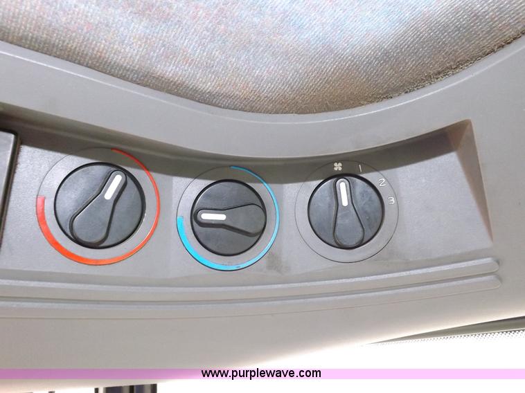 image for item I7526 1997 Ford New Holland 6640SL tractor