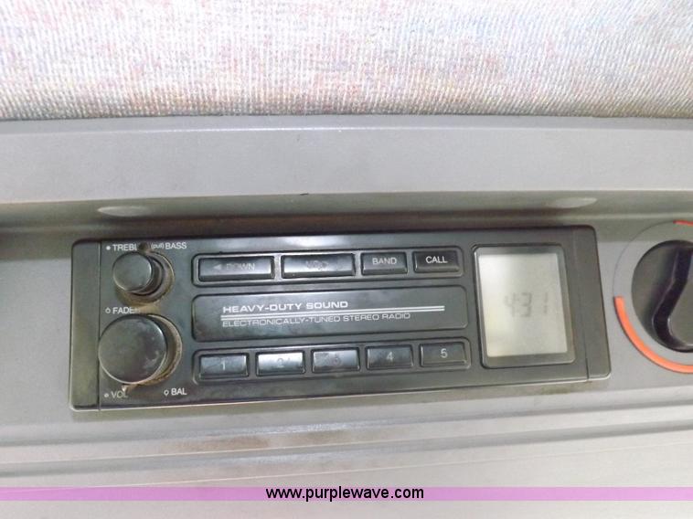 image for item I7526 1997 Ford New Holland 6640SL tractor