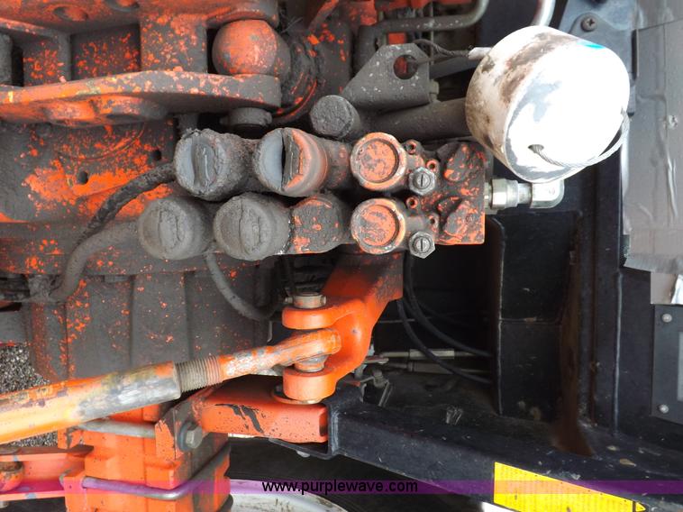 image for item I7526 1997 Ford New Holland 6640SL tractor