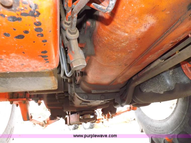 image for item I7526 1997 Ford New Holland 6640SL tractor