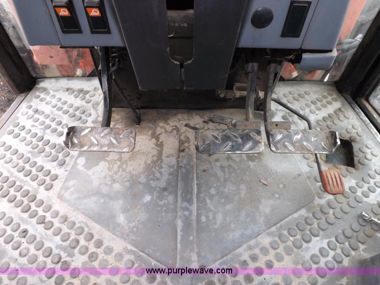 image for item I7527 1998 Ford 7740SL MFWD tractor