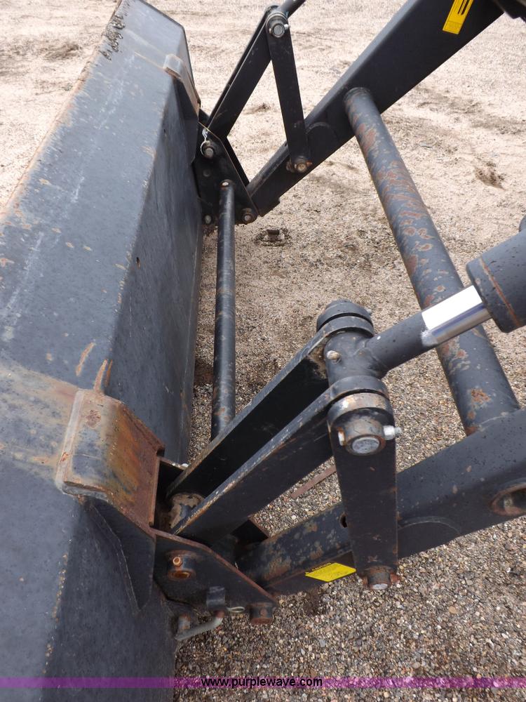 image for item I7528 1999 New Holland TV-140 MFWD bi-directional tractor