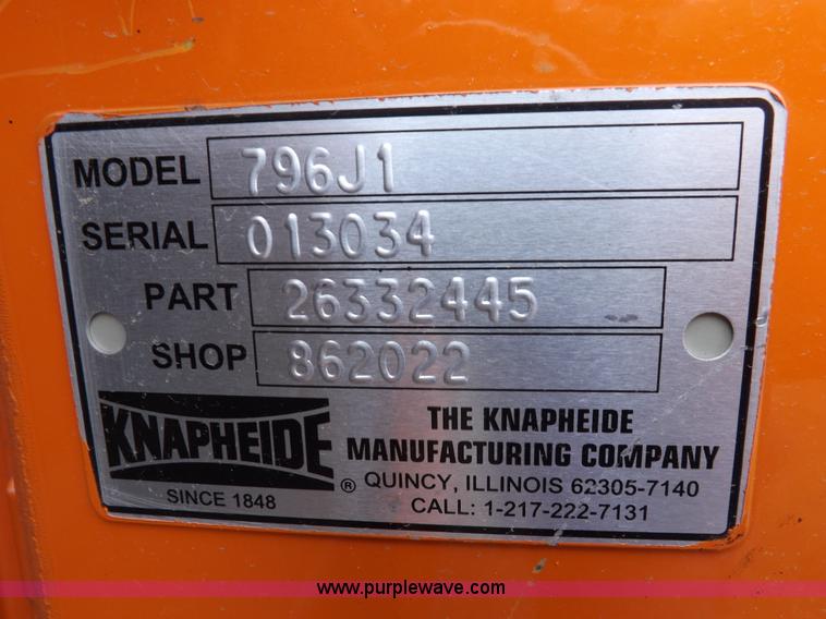 image for item I7531 2002 Chevrolet Silverado 2500HD Crew Cab utility truck