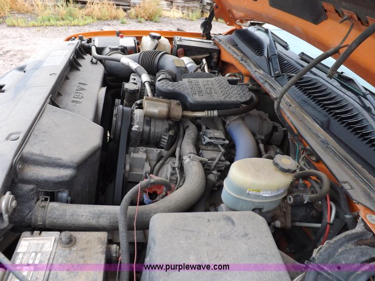 image for item I7535 2002 Chevrolet Silverado 2500HD pickup truck