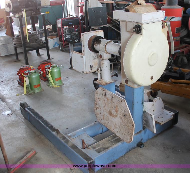 image for item I7766 OTC portable heavy duty engine repair engine stand