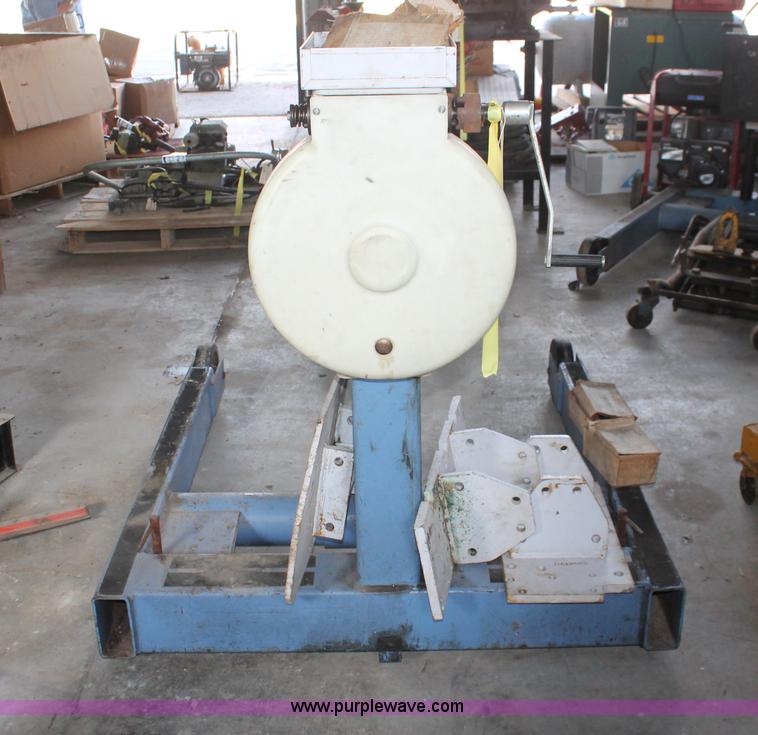 image for item I7766 OTC portable heavy duty engine repair engine stand