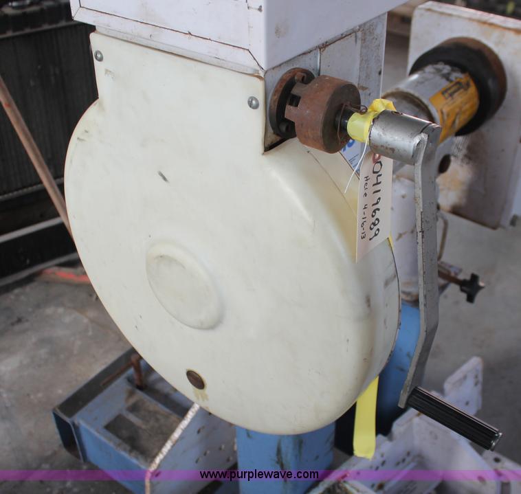 image for item I7766 OTC portable heavy duty engine repair engine stand