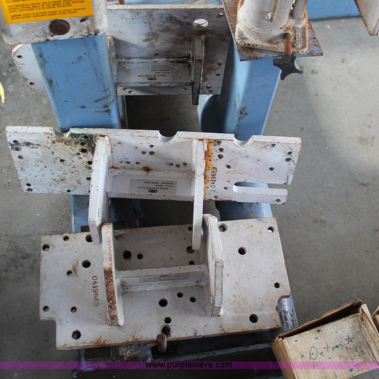 image for item I7766 OTC portable heavy duty engine repair engine stand