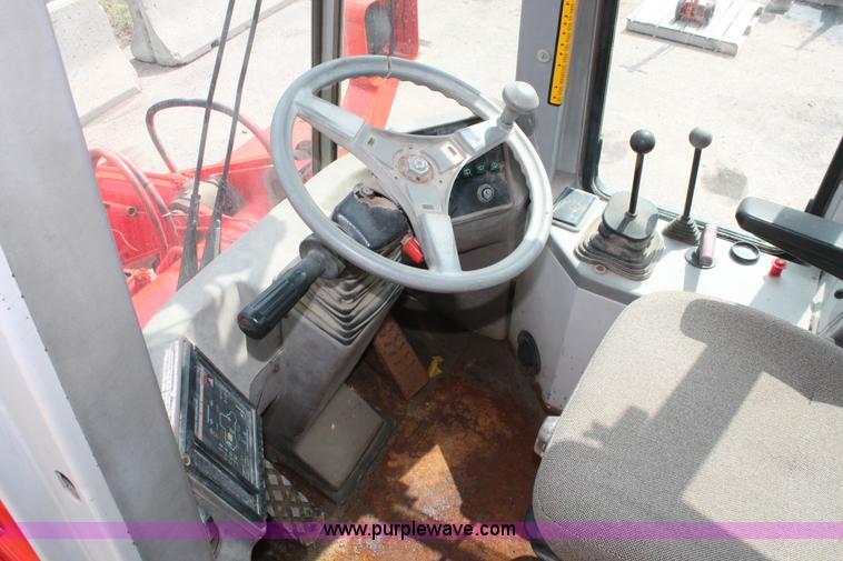 image for item I8023 1996 Fiat-Allis FR70 wheel loader