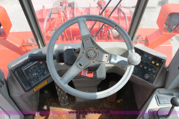 image for item I8023 1996 Fiat-Allis FR70 wheel loader