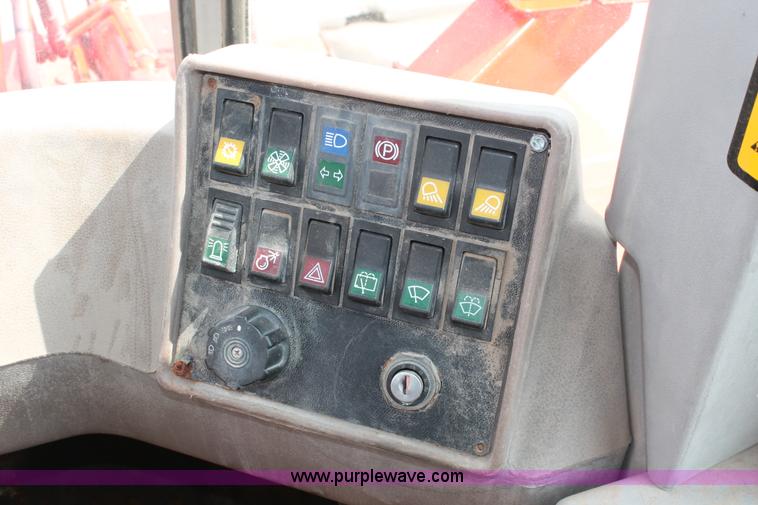 image for item I8023 1996 Fiat-Allis FR70 wheel loader