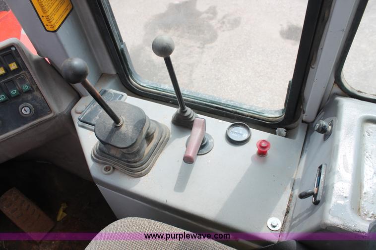 image for item I8023 1996 Fiat-Allis FR70 wheel loader