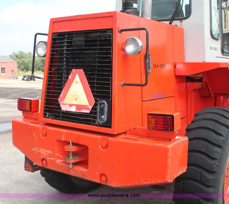 image for item I8023 1996 Fiat-Allis FR70 wheel loader