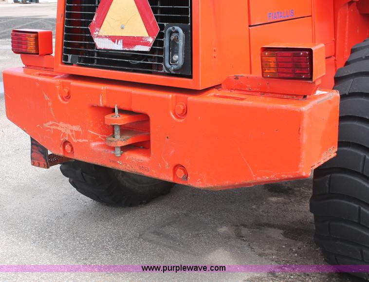 image for item I8023 1996 Fiat-Allis FR70 wheel loader