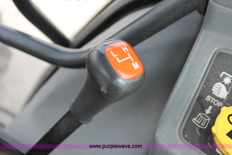 image for item I8024 1995 Ford New Holland 7740 MFWD tractor